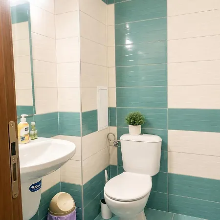Urban Oasis Free Parking * Warna